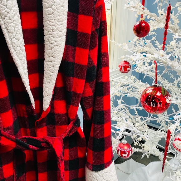 Womens Robe - Picture 2 of 3